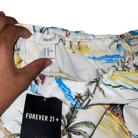 NWT Forever 21+ romper - Picture 4 of 4
